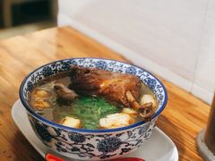 -叶新小吃店(来凤小区总店)
