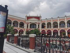 -佛罗伦萨小镇广佛名品奥特莱斯(疏港路店)