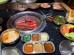 -韩烧牛中牛·甄选黑牛烤肉(黑金店)