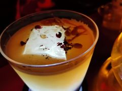 -饮湖威士忌鸡尾酒吧