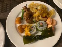 -三英温泉度假酒店-自助餐厅