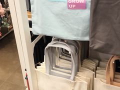 -名创优品(陕西西安大唐西市购物中心店)