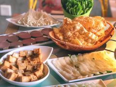 -花田煮鲜牛肉火锅(钟楼众汇店)