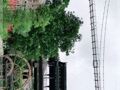 -客天下恐龙水晶玻璃桥