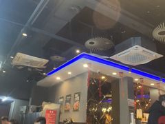 -老街烧烤大排档·地道湖北菜·龙虾馆(汉口火车站店)