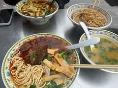 -金杨拉面王小吃面馆·牛三宝面·红烧牛肉粉