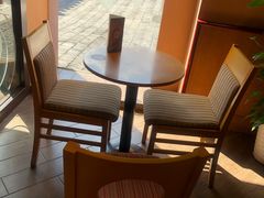 靠窗位-COSTA COFFEE(新奥购物中心店)