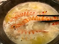 -鲜入围煮花胶鸡海鲜火锅