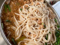 -正宗杨记普洱酸醋米线(总店)