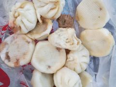 猪肉大葱包子-石饮红星包子(中山路店)