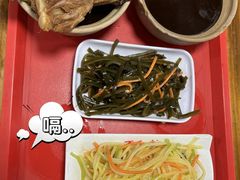 凉拌海带丝-万和春排骨砂锅米饭(湖北路店)