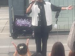 -新奥购物中心