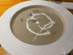 奶油蘑菇素汤-斗牛士牛排(南京东路店)