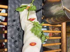 -老牌坊云南鱼豆花火锅(爱建店)