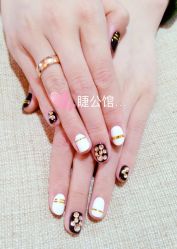 -睫乐园•睫公馆•美睫美甲沙龙