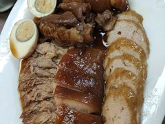 四点金拼猪蹄-明姨仔潮汕美食·碳炉猪脚·汕尾牛腩饭·起片鸡煲(起义路店)