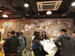 大堂-鲜入围煮花胶鸡海鲜火锅