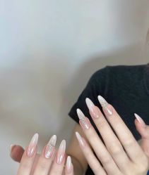 -赢韵美甲美睫瑞士净斑中心