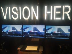 -VISION HER·薇森鹤专业孕婴亲子摄影工作室
