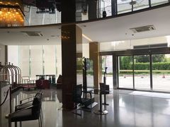 -昆明朗威酒店(昆明站火车站双桥夜市风情街店)