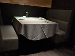 -左庭右院鲜牛肉火锅黑金店(陆家嘴中心店)