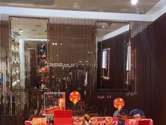 -VENCHI 闻绮(上海佛罗伦萨小镇店)