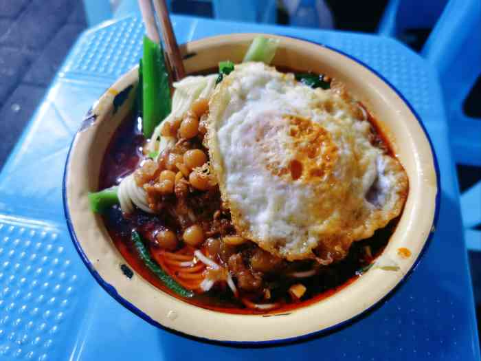 温馨缘面庄-"来重庆,下了飞机就想来尝尝肖战吃过的小面.