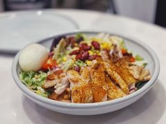 鸡肉温泉蛋沙律斑五谷杂粮-打趸BTC·Breaktime cafe(北京路店)
