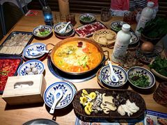 -洱火云南酸菜牛肉火锅(石景山当代商城店)