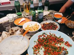 -川流不息·地道川菜·小龙虾(松东路店)