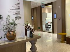 -柏乐口腔医院·舒适化无痛种植牙中心(东盟商务区院)