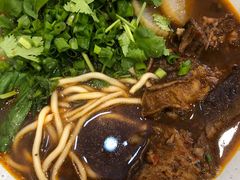 红烧牛腩面-醉牛腩·面小馆