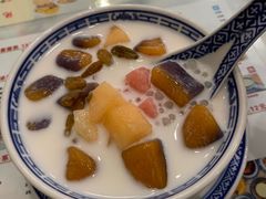 -广信牛奶甜品世家(台东店)