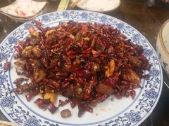 -黄桷树曹家私房菜(江与城店)
