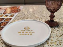 -小董哥烤串·爆汁大油边(故宫店)