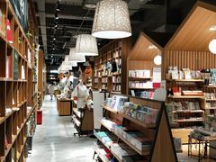 -百新书局(尚悦湾店)