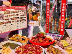 -路边边地标烧烤·川菜·小龙虾·音乐酒馆(良乡长虹店)