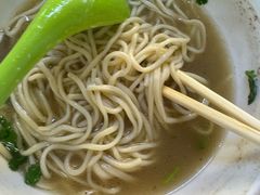 -十二忠手拉面(中华路店)