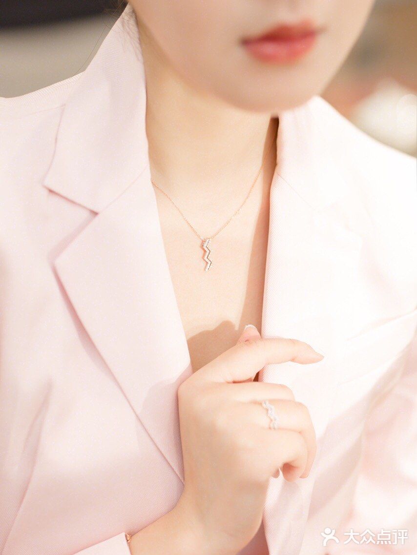 想做精致女孩？是时候给自己添件珠宝了💎