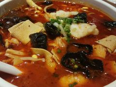 -渝是乎酸菜鱼(龙旗购物中心店)