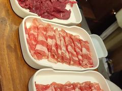 -天成·潮州牛肉脆肉鱼生蚝自助火锅