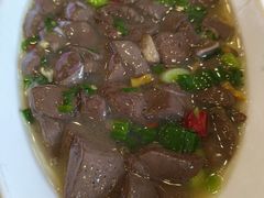 -侬佳蒸菜馆(听潮店)