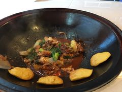 -王老六铁锅炖鱼(圣亚海洋店)