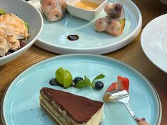 -Golden Lily河内巴黎法越料理餐厅(建国西路店)