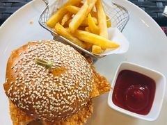 -WOLFGANG PUCK KITCHEN & BAR(迪士尼小镇店)