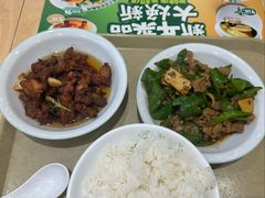 -老乡鸡(武汉中南梅苑小区地铁站店)