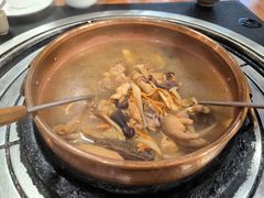 -阿山卓·野生菌火锅·纳西火塘烤肉