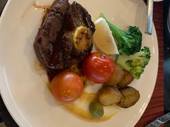 -WOLFGANG PUCK KITCHEN & BAR(迪士尼小镇店)