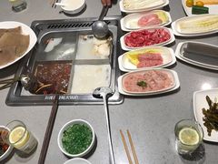 -海底捞火锅鲜切牛肉主题店(长寿路店)