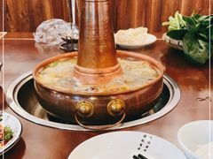 -岳记兴隆·青城腊排铜火锅(融创店)